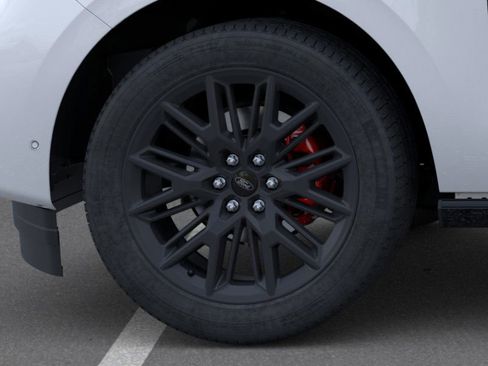 New 2025 Ford Expedition Platinum w/ Stealth Performance Package image 19