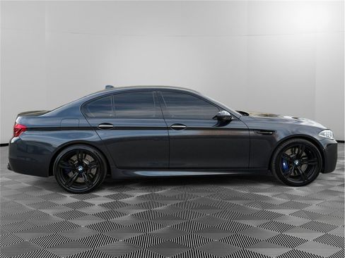 Used 2016 BMW M5 image 7