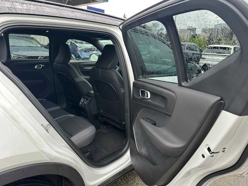 Certified 2023 Volvo XC40 Recharge Ultimate w/ Protection Package Premier AWD/4WD image 14