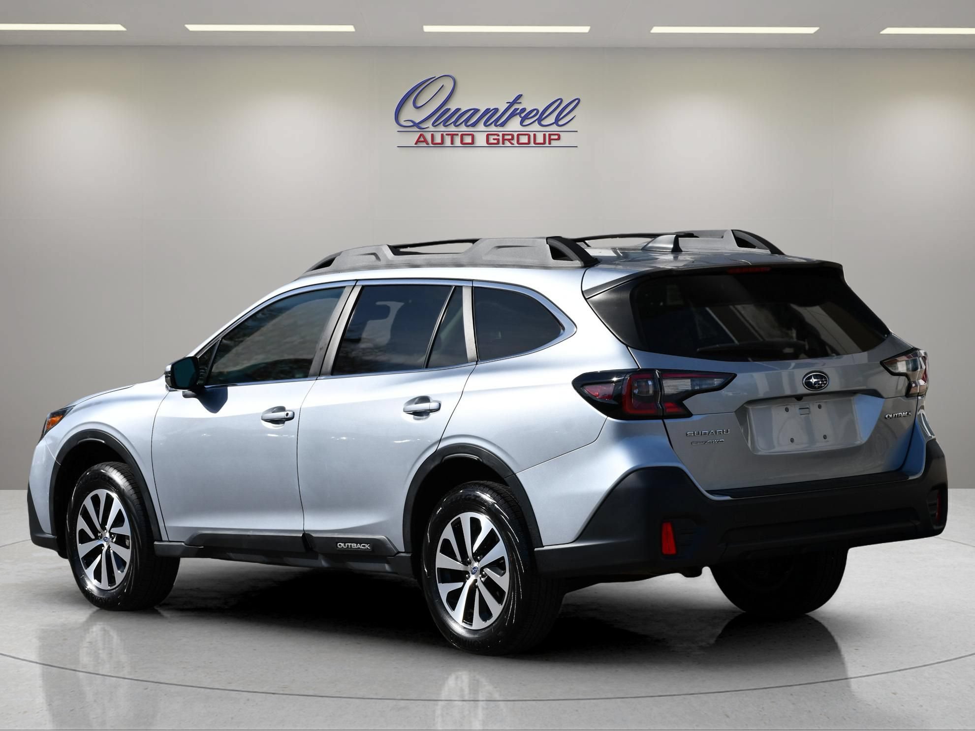 Used 2020 Subaru Outback Premium w/ Popular Package #1 AWD/4WD image 6