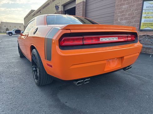 Used 2014 Dodge Challenger R/T image 20