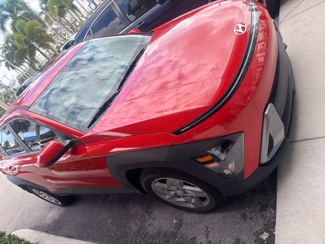 Used 2025 Hyundai Kona SE FWD image 4