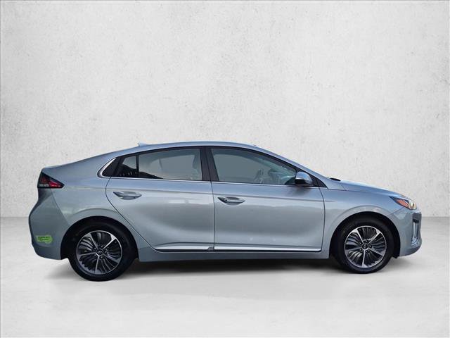 Used 2022 Hyundai Ioniq SEL FWD image 4