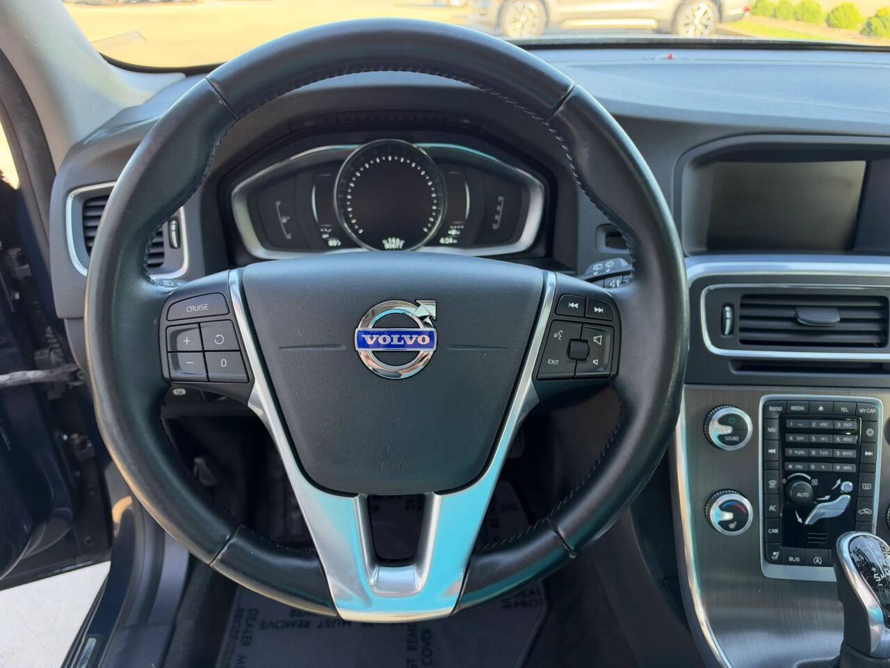 Used 2015 Volvo V60 T5 Premier w/ Convenience Package FWD image 12
