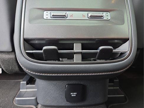 New 2026 Lincoln Nautilus Reserve AWD/4WD image 13