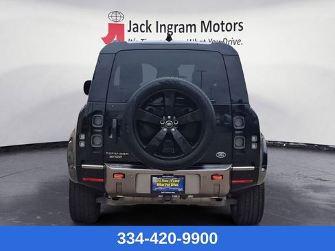 Used 2023 Land Rover Defender 90 X image 4