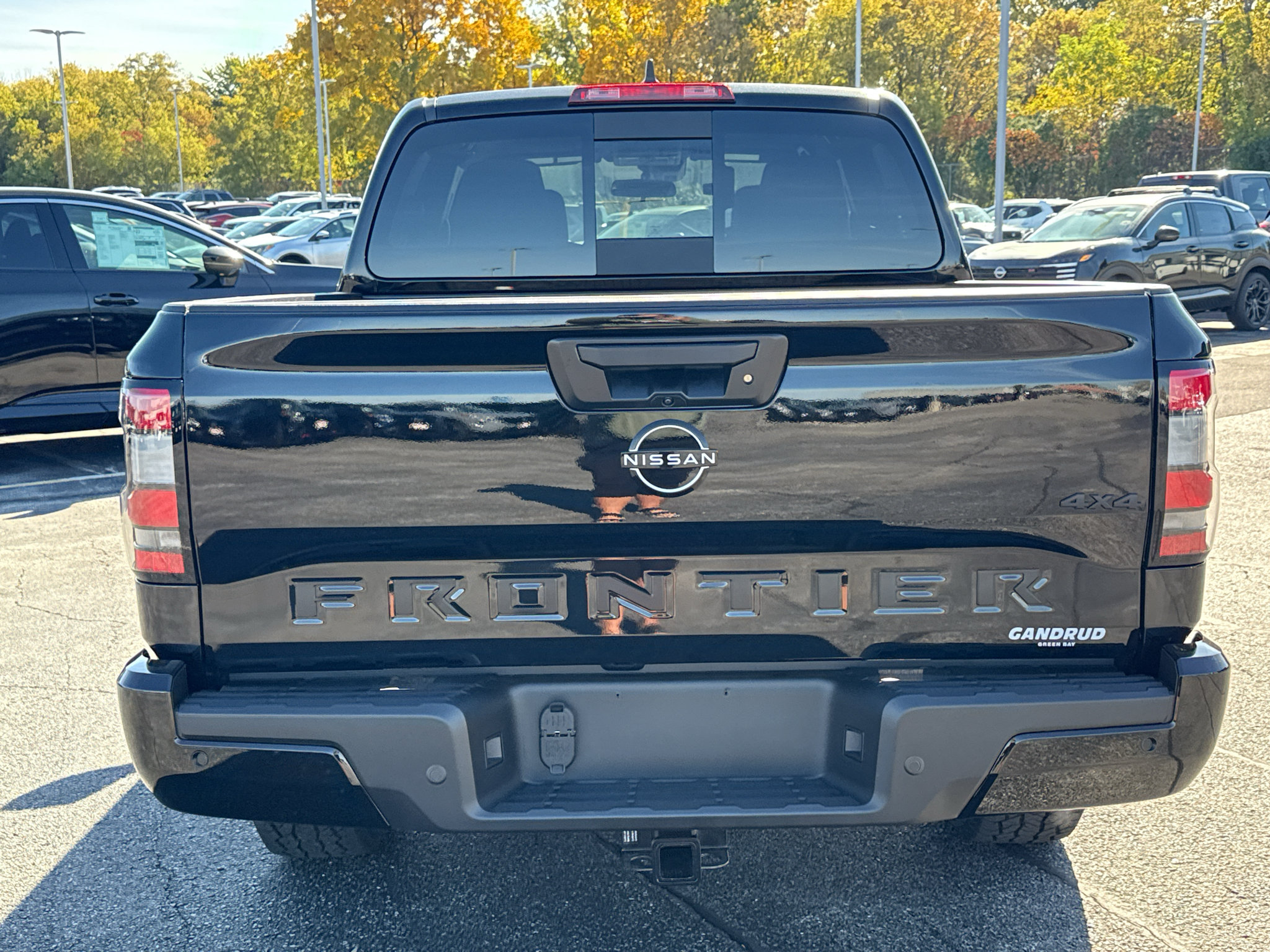 New 2027 Nissan Frontier SV w/ SV Convenience Package AWD/4WD image 3