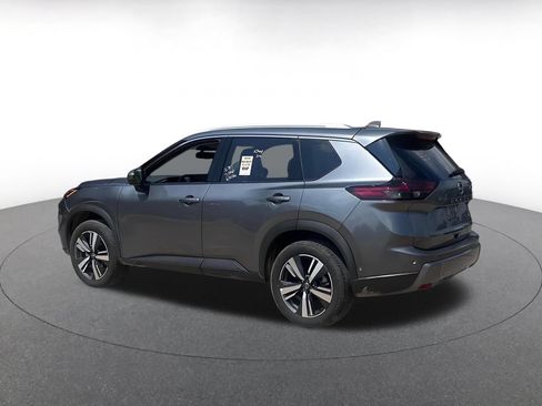 Used 2026 Nissan Rogue SL AWD/4WD image 22