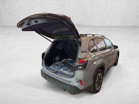 Used 2026 Subaru Forester Premium AWD/4WD image 21