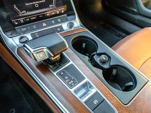 Used 2023 Audi A6 Premium Plus w/ Premium Plus Package image 17