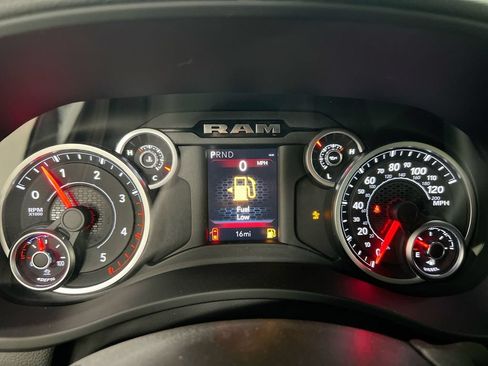 New 2026 RAM 2500 Big Horn AWD/4WD image 12