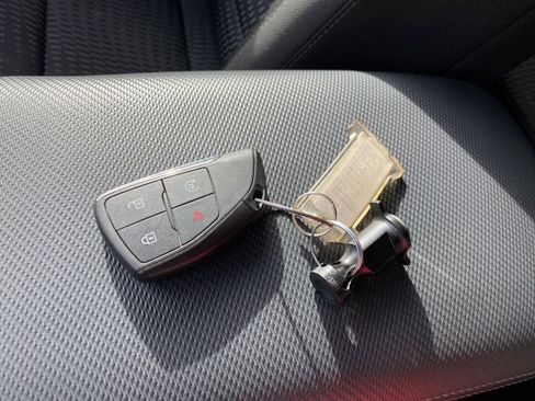 Used 2025 Chevrolet Equinox LT image 22