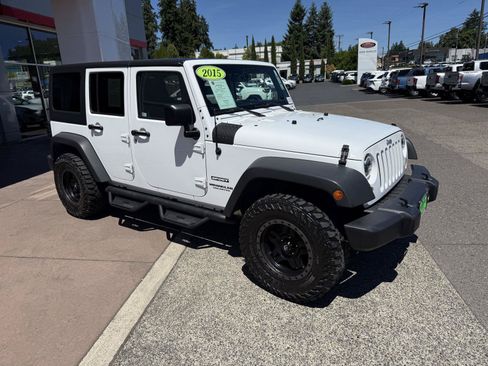 Used 2015 Jeep Wrangler Unlimited Sport w/ Quick Order Package 24S AWD/4WD image 8