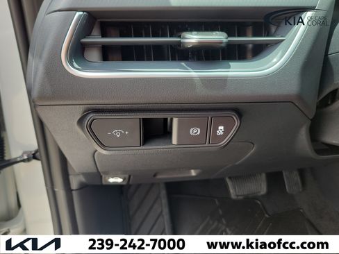 New 2026 Kia K4 GT-Line w/ GT-Line Premium Package FWD image 24
