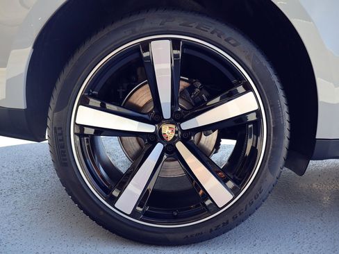 New 2026 Porsche Macan S image 28