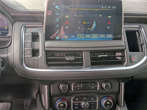 Certified 2024 Chevrolet Suburban Z71 w/ Luxury Package image 26