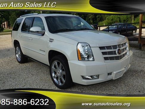 Used 2014 Cadillac Escalade Premium RWD image 9