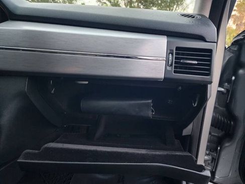 Used 2011 Mercedes-Benz GLK 350 2WD image 37