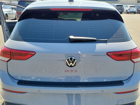 Used 2024 Volkswagen GTI Autobahn FWD image 20