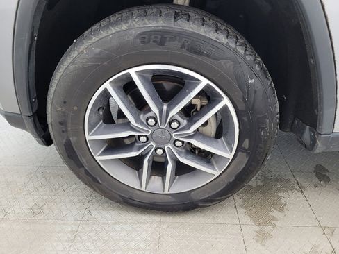 Used 2019 Jeep Grand Cherokee Limited w/ Luxury Group II image 31