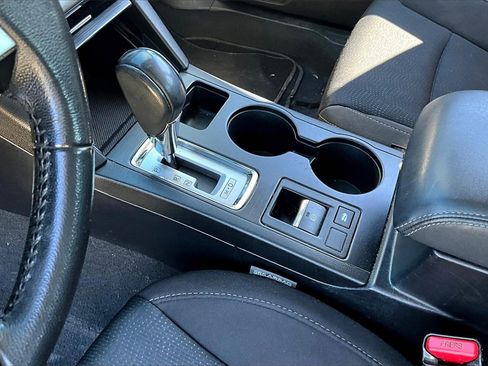 Used 2016 Subaru Legacy 2.5i Premium image 14