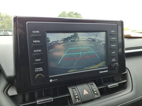 Used 2022 Toyota RAV4 XLE Premium FWD image 27