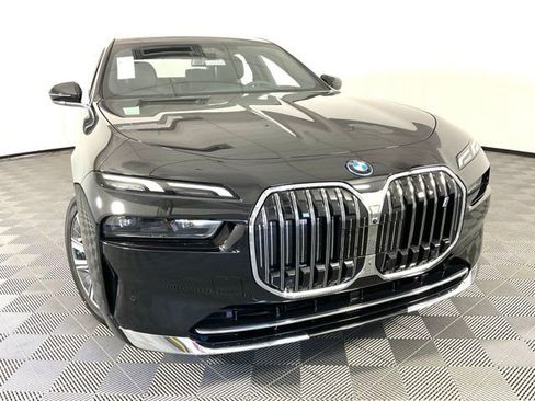 Used 2024 BMW i7 eDrive50 RWD image 43