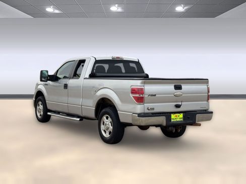 Used 2011 Ford F150 XLT w/ XLT Convenience Pkg RWD image 3