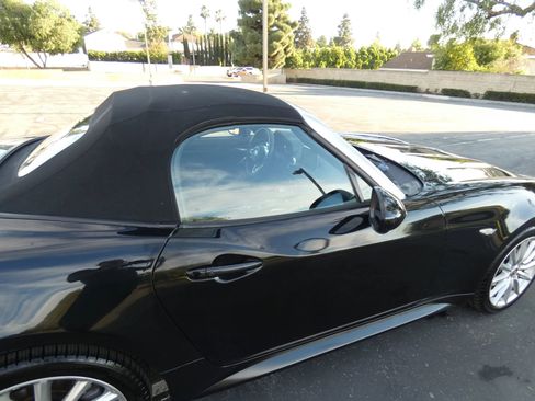 Used 2017 FIAT 124 Spider Lusso image 60