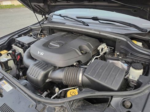 Used 2015 Jeep Grand Cherokee Overland w/ Advanced Technology Group AWD/4WD image 56