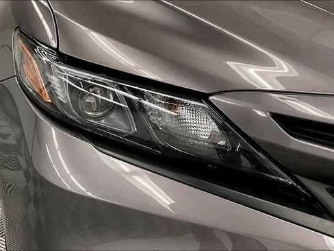 Used 2024 Toyota Camry SE image 33