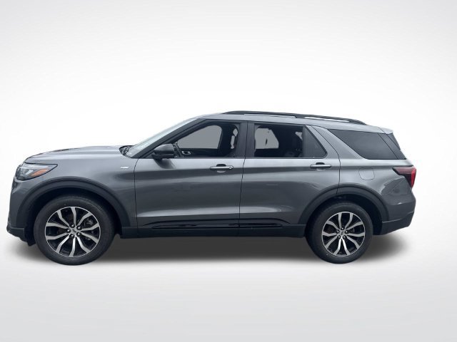 Certified 2026 Ford Explorer ST-Line AWD/4WD image 2