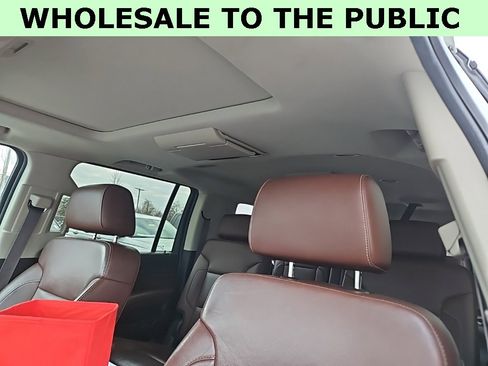 Used 2016 Chevrolet Suburban LTZ image 17
