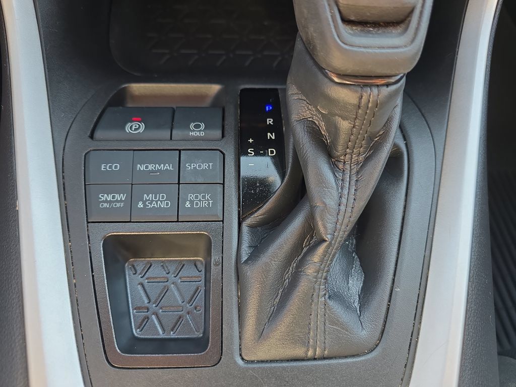 Used 2023 Toyota RAV4 XLE w/ Convenience Package AWD/4WD image 33