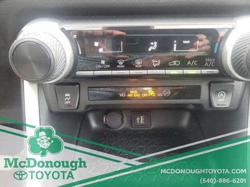 Used 2024 Toyota RAV4 LE AWD/4WD image 3