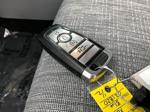 Used 2022 Ford F150 XLT w/ Equipment Group 302A High image 11