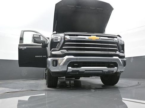 Used 2024 Chevrolet Silverado 2500 LTZ image 64