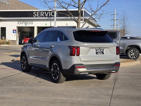 New 2026 Kia Sorento S w/ S Panoramic Sunroof Package FWD image 3