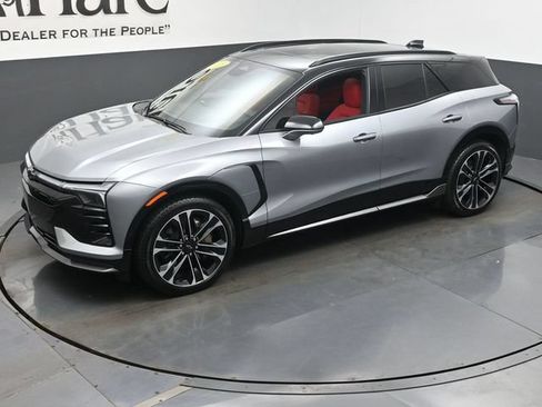 Used 2025 Chevrolet Blazer EV SS AWD/4WD image 44