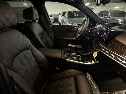 New 2026 BMW X5 M60i image 25