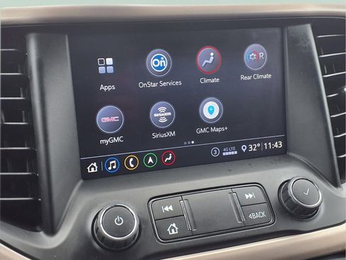 Used 2020 GMC Acadia Denali image 9