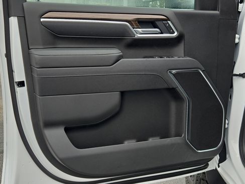 New 2026 Chevrolet Silverado 2500 LT w/ Trail Boss Package image 18