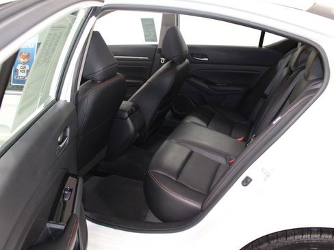 Used 2024 Nissan Altima 2.5 SR image 23