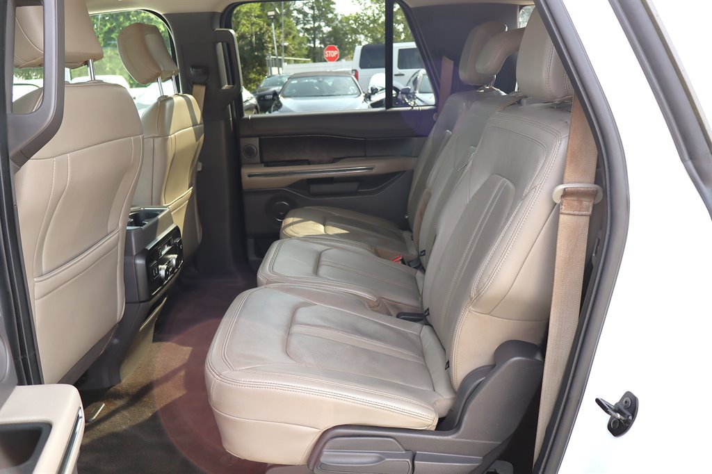 Used 2018 Ford Expedition Max Limited RWD image 22