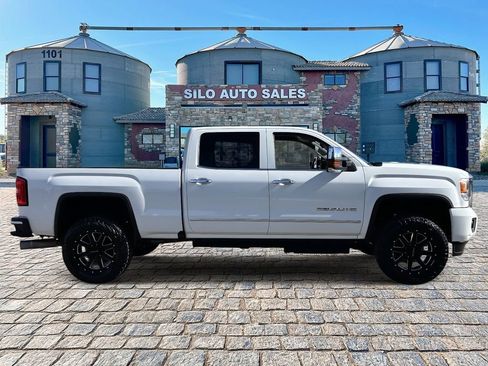 Used 2016 GMC Sierra 2500 Denali w/ Duramax Plus Package image 6