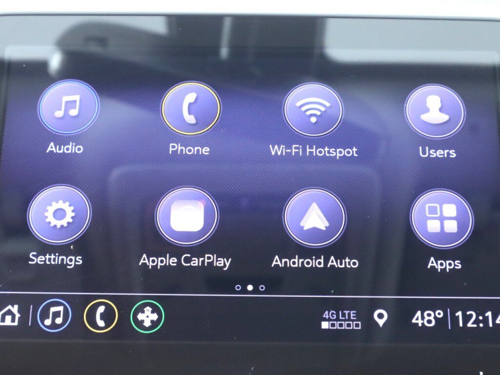 Used 2020 Chevrolet Equinox Premier w/ LPO, Floor Liner Package AWD/4WD image 17