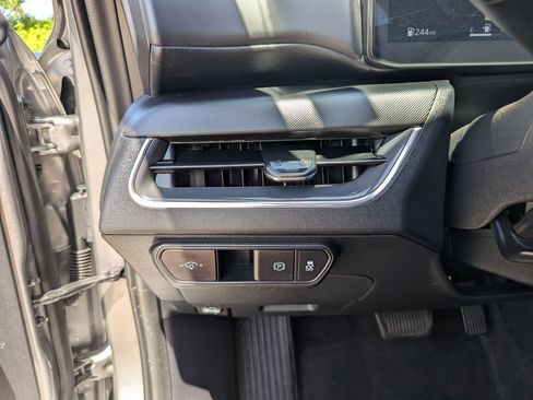 Certified 2025 Kia K4 EX FWD image 28