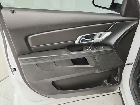 Used 2017 GMC Terrain SLE image 10