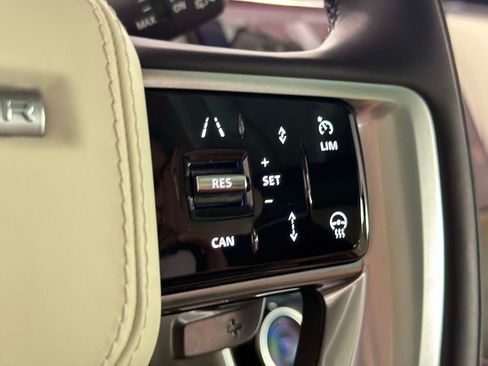 Used 2023 Land Rover Range Rover SE AWD/4WD image 45
