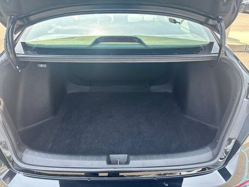 Used 2023 Honda Civic Sport image 12
